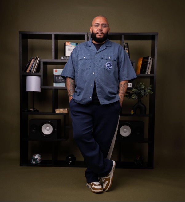 FRANK MIAMI ANUNCIA EL NOMBRE DE SU PRÓXIMO DISCO.